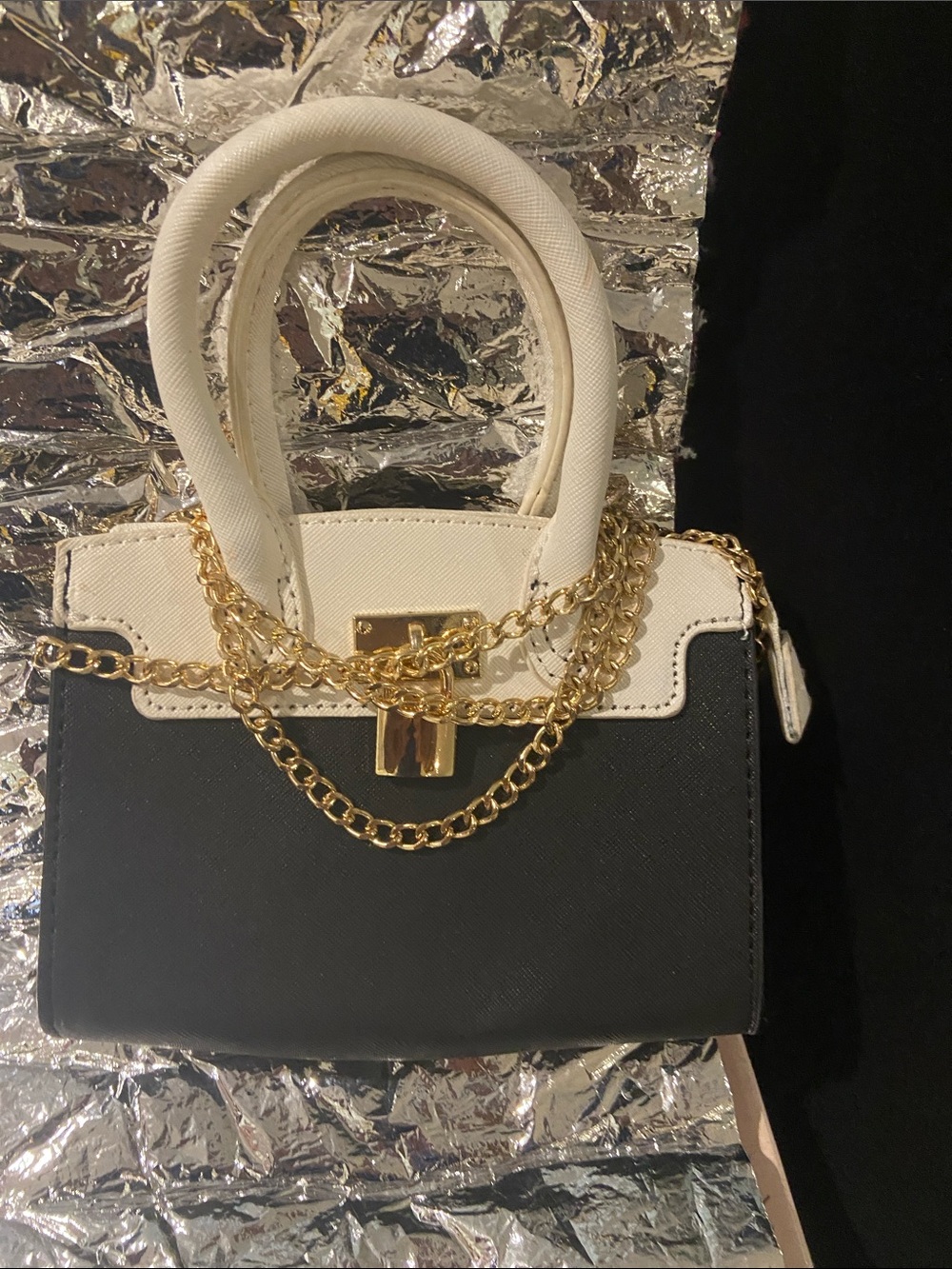 Evening purses. 3 for 1 price. Excellent condition purses. - Picture 4 of 5